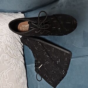 Toms wedge ankle booties